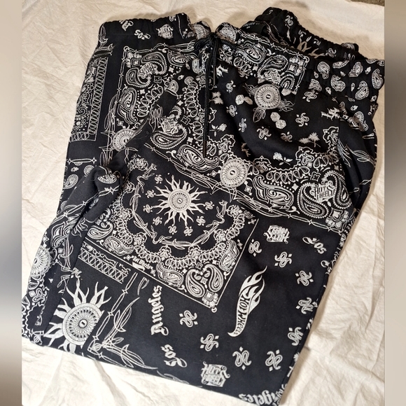 Forever 21 Hotwheels Jogger - Picture 1 of 3